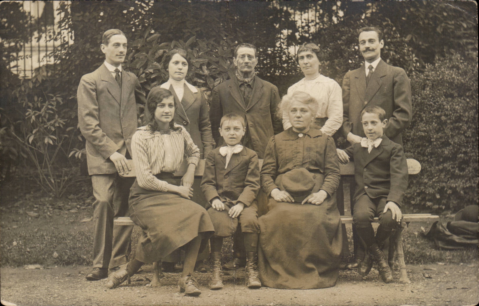 Real photo photo of family