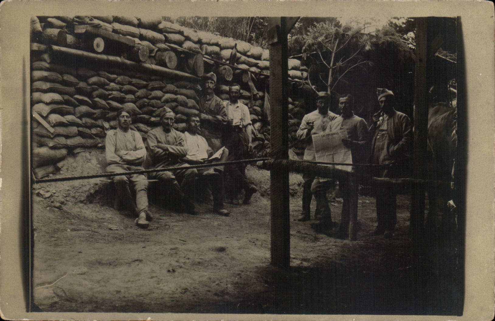 Real photo distinct Soldiers militaria