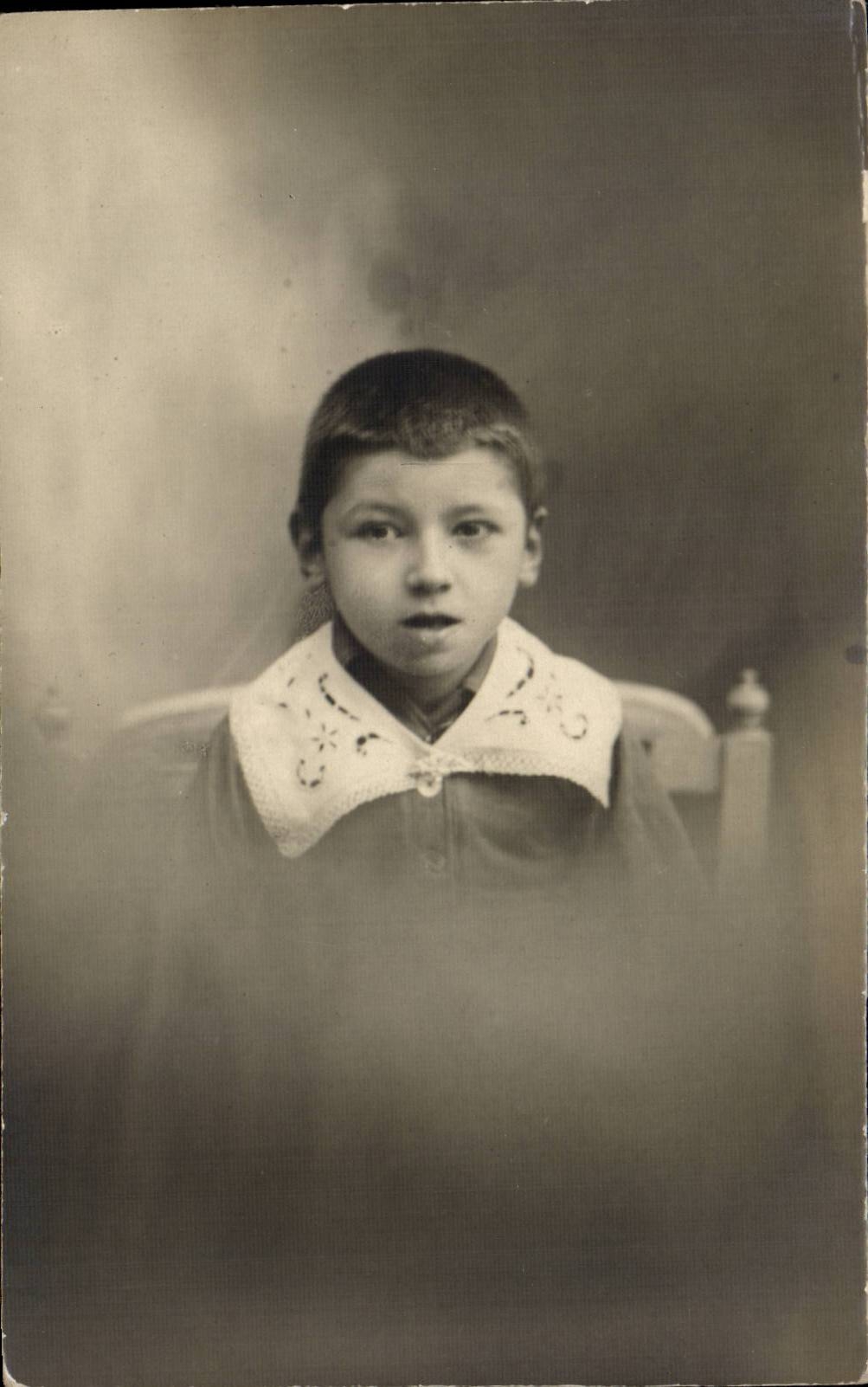 Wirkliches Foto Kind