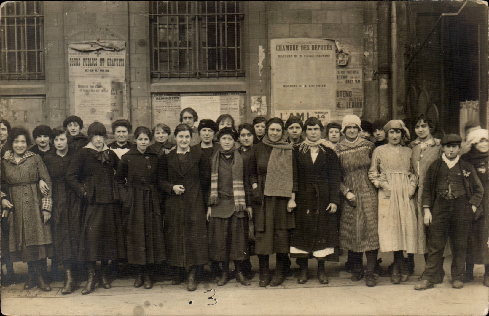 Real photo girls (high-school girls schoolgirls)