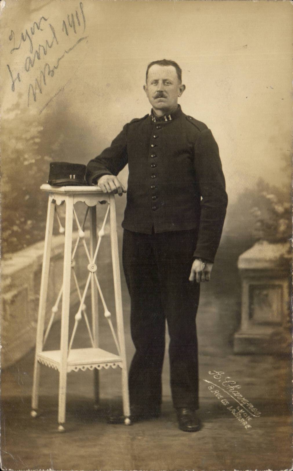 Real photo Militaria Lyon soldier