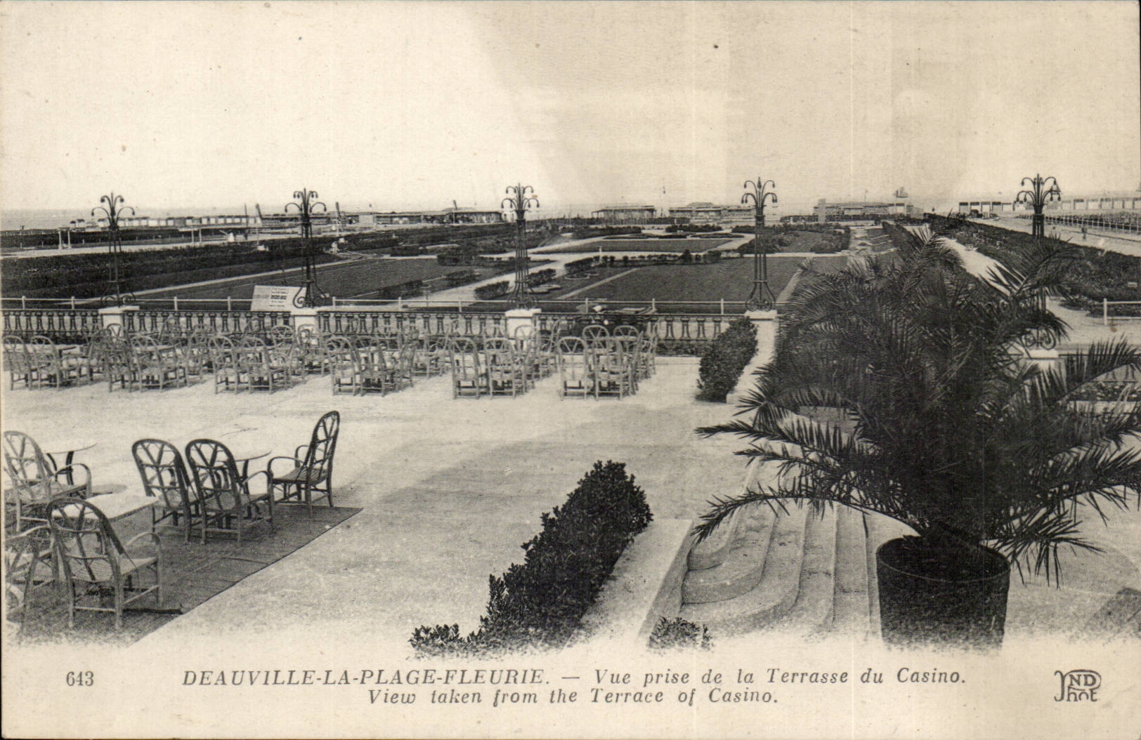 Deauville - the Flowered Beach - Seen from of the Terrace of the Casino - View taken from the Terrace of the Casino - CPA