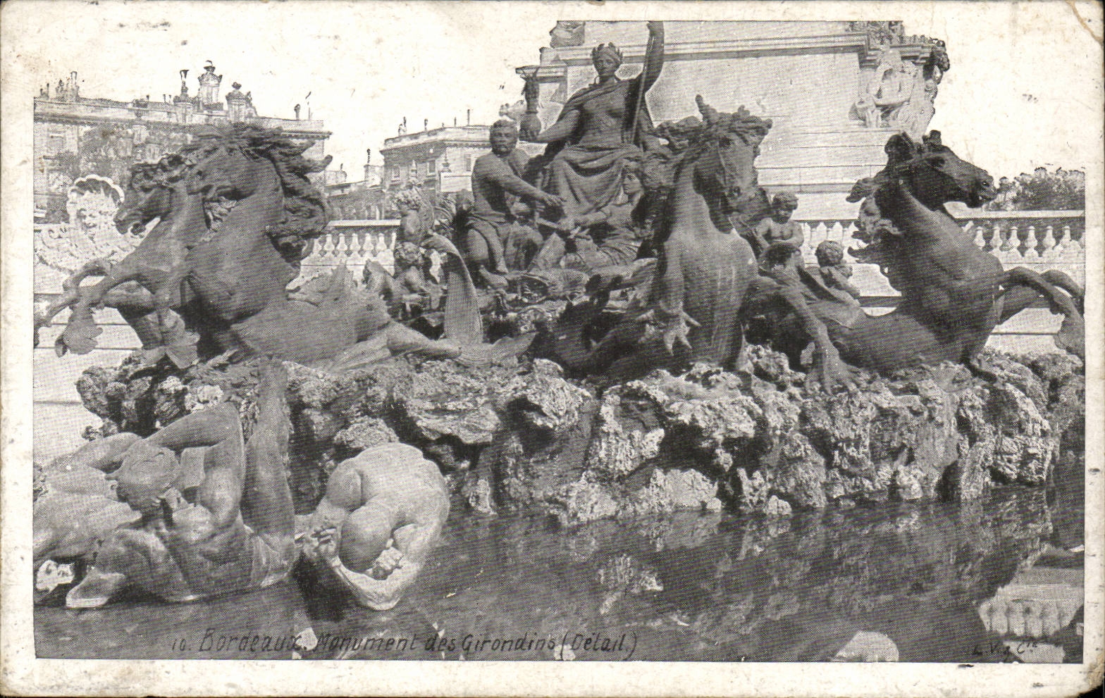 Bordeaux CPA Monument of the Of Gironde ones