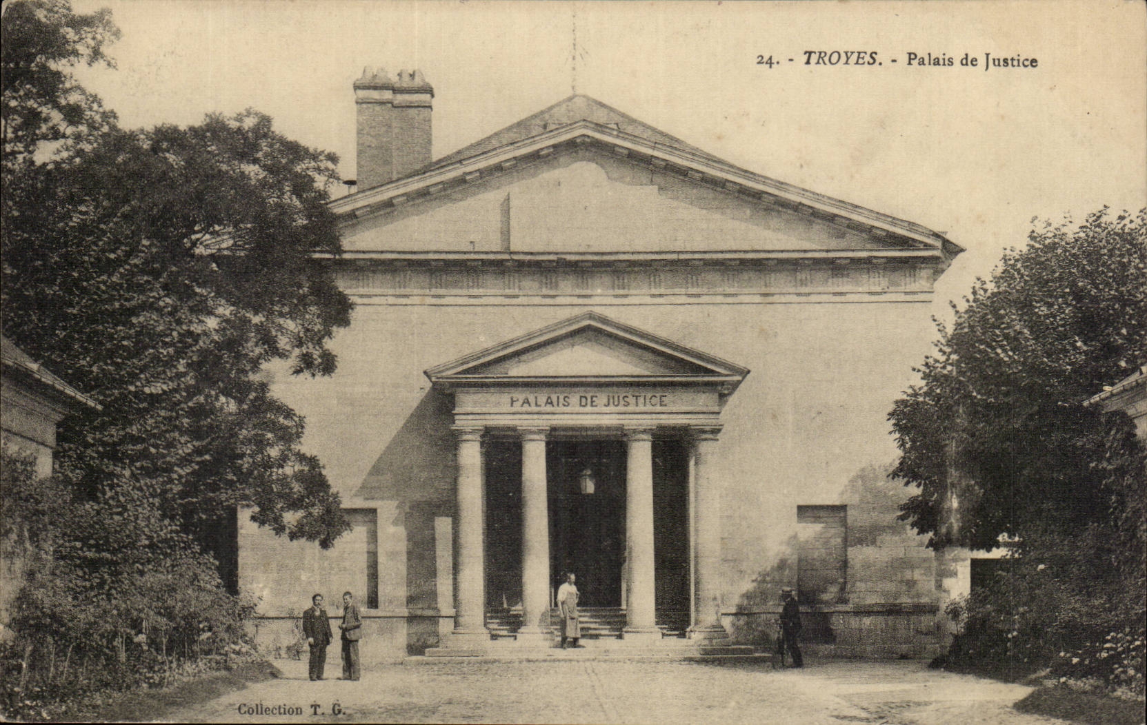 Troyes CPA Law courts