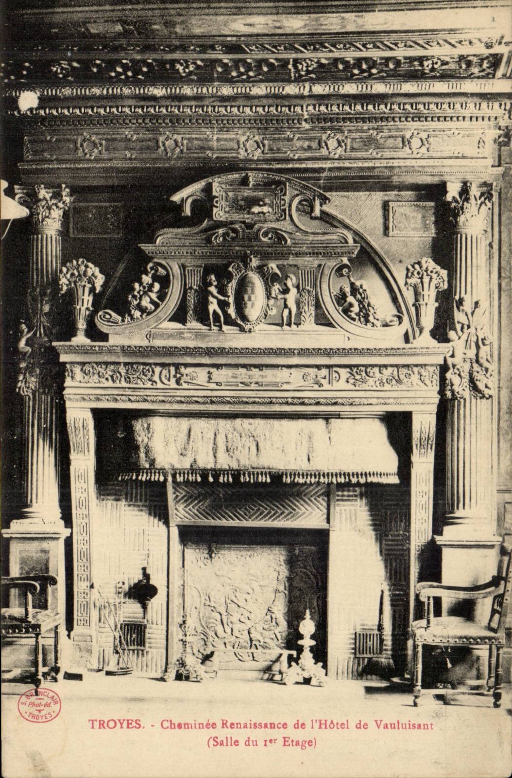 Troyes CPA Chimney Renaissance of the hotel of Vauluisant