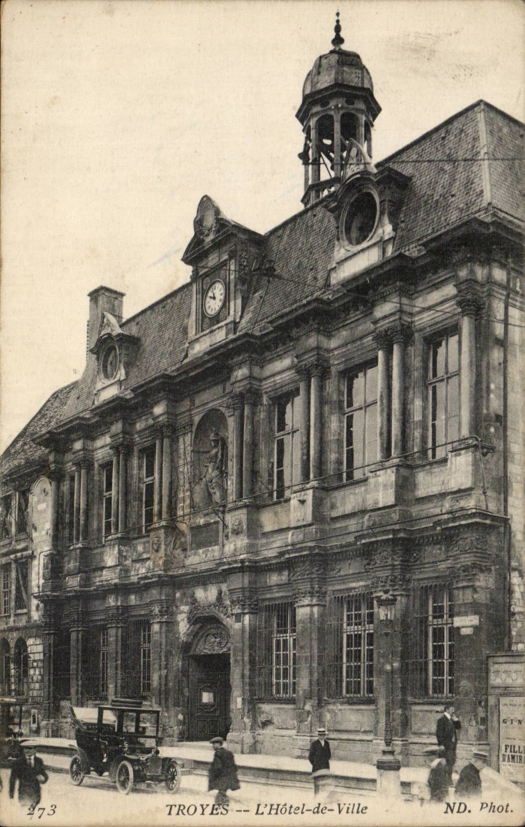 TRoyes CPA Town hall (automobile)