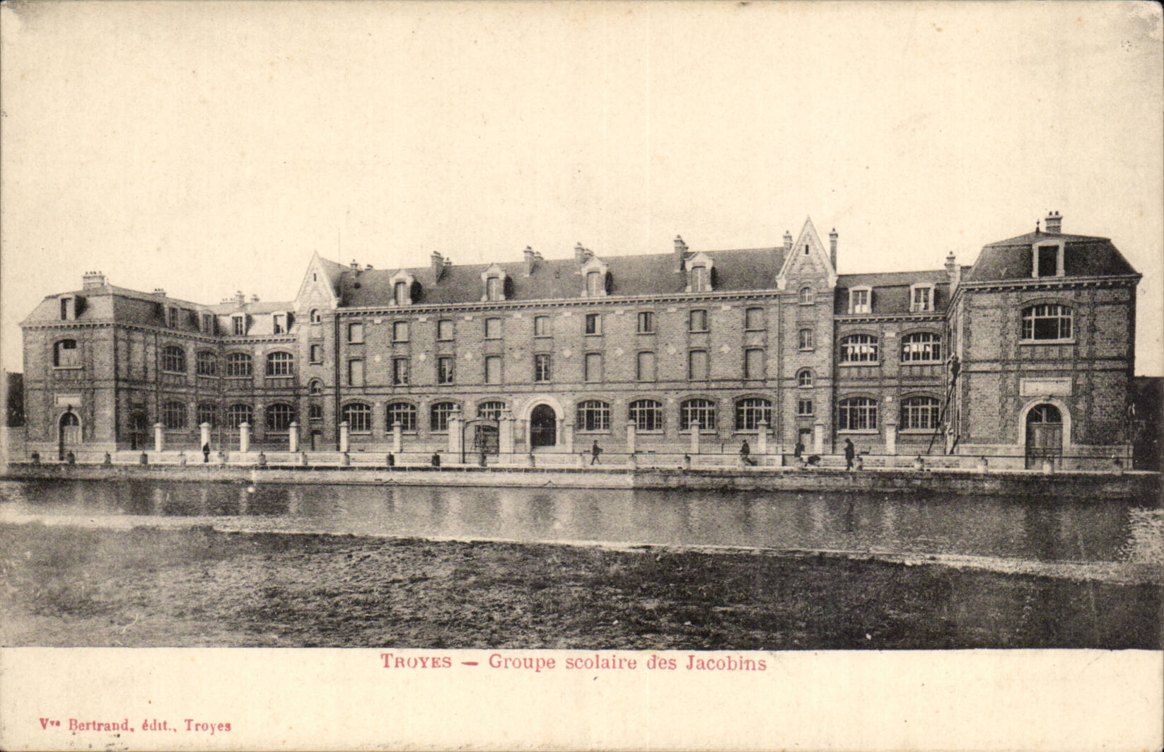 TRoyes CPA School complex of the Jacobins