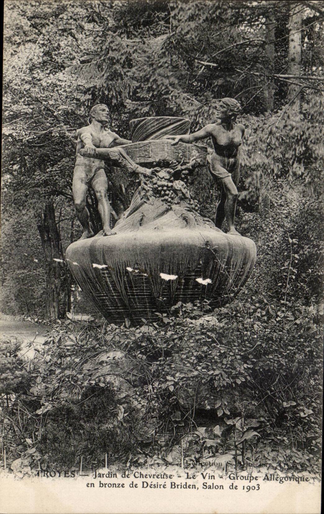 TRoyes CPA Jardin of Chevrethe Groups allegorical out of bronze of desired Briden Salon of 1903