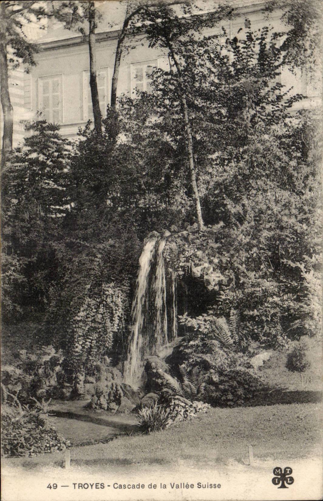 TRoyes CPA Cascades of the Swiss valley