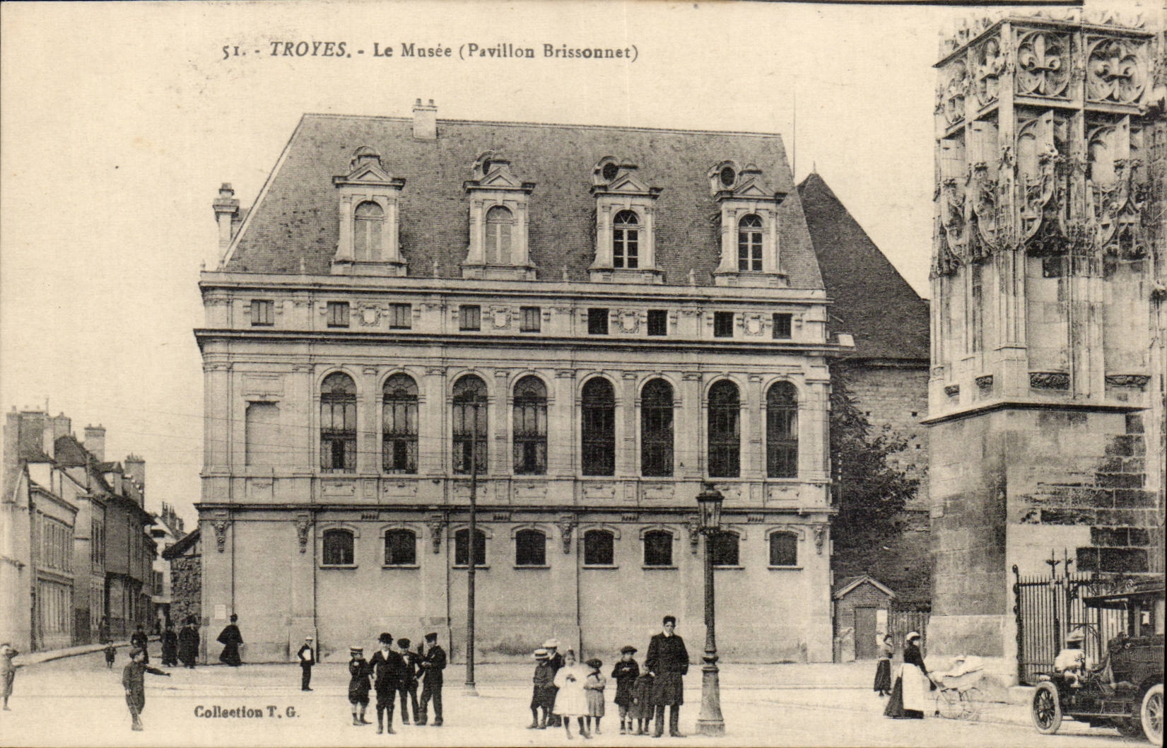 TRoyes CPA the museum (Brissonnet house)