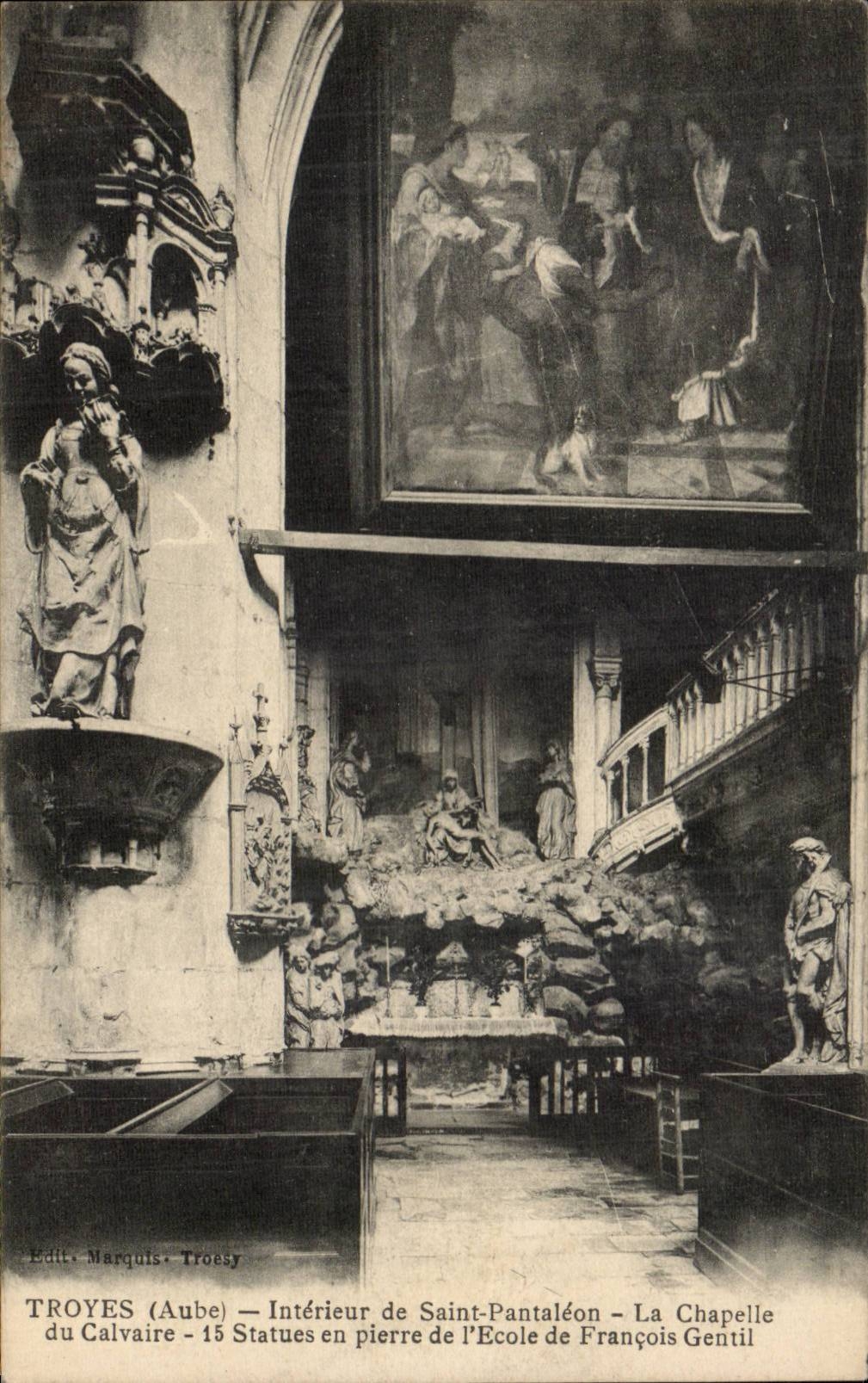 Interior TRoyes CPA of the church Saint Pantaleon the vault of the martyrdom