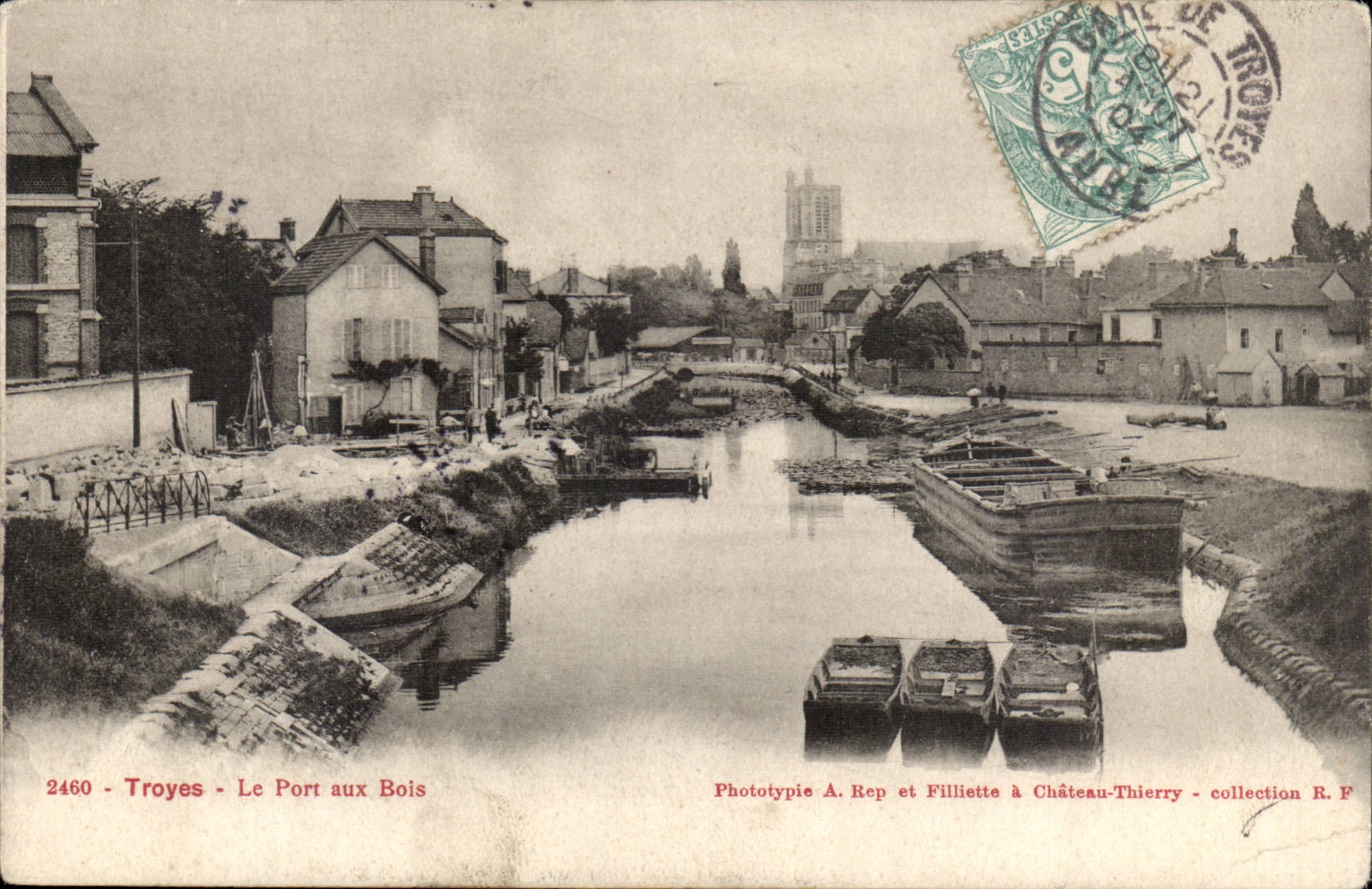 Troyes CPA the port with wood