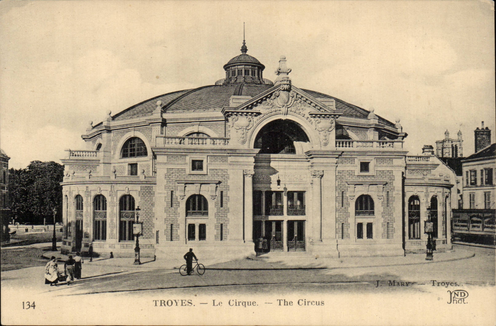 TRoyes CPA the circus (circus)