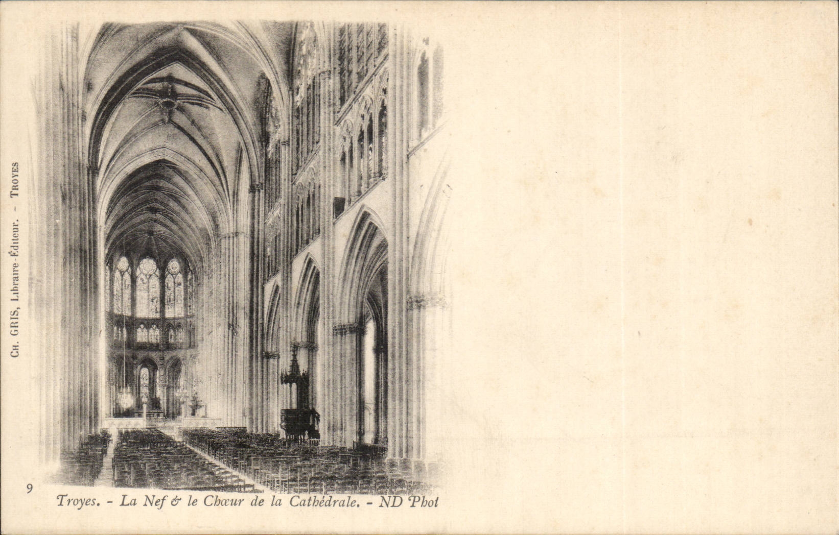 TRoyes CPA the nave and chorus of the cathedral