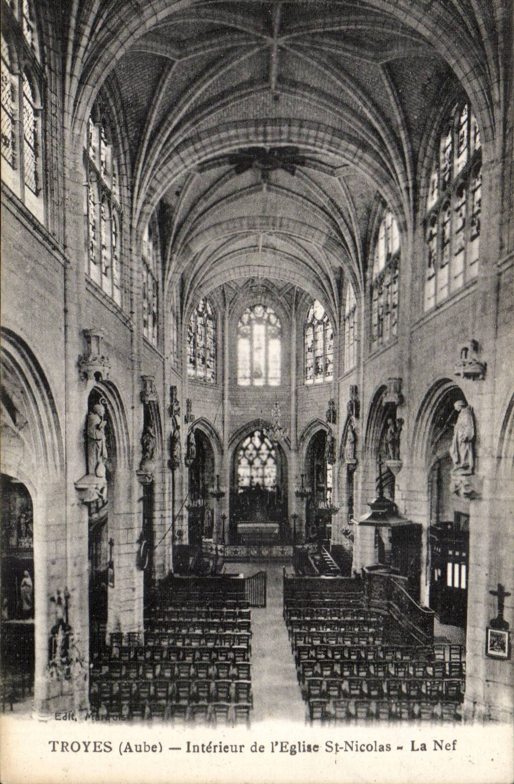 Interior Troyes CPA of the church Saint Nicolas the nave