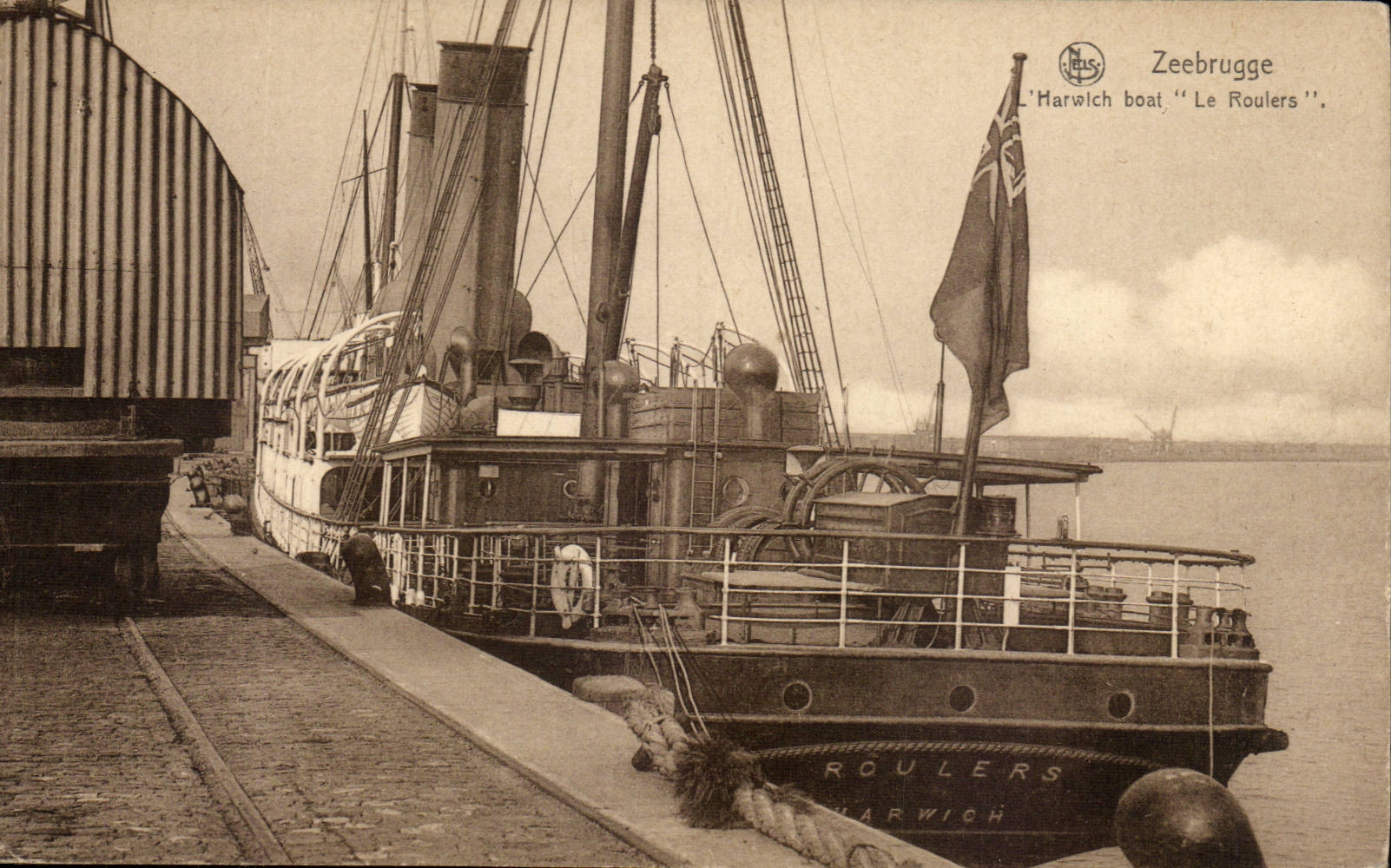 Belgie Belgium CPA Zeebrugge Harwich boat Roulers (boat)