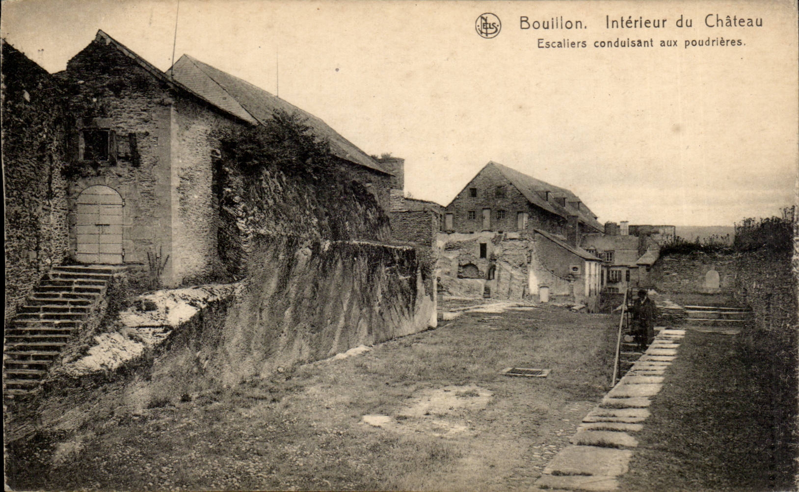 Belgie Belgium CPA Interior Bubble of the castle Staircases leading to the explosives magazines