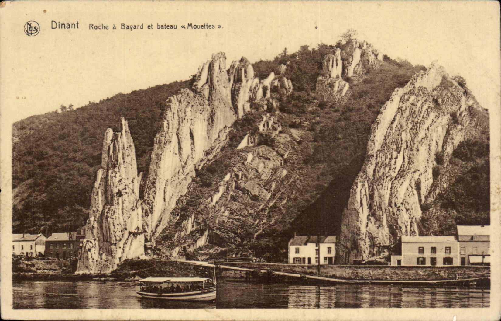 Belgie Belgien CPA das Felsen speist hat Bayard und Mouettes Boot