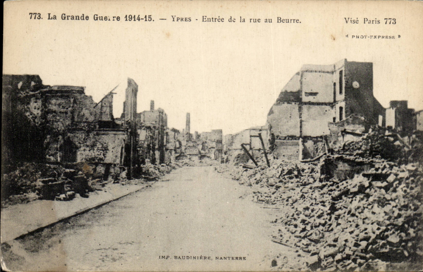 CPA Belgium Ypres Entrance of the street to butter