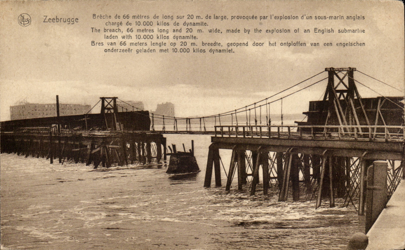 CPA Belgium Zeebrugge Breched E 66 bills of quantities length provoquee by the explosion of an English submarine