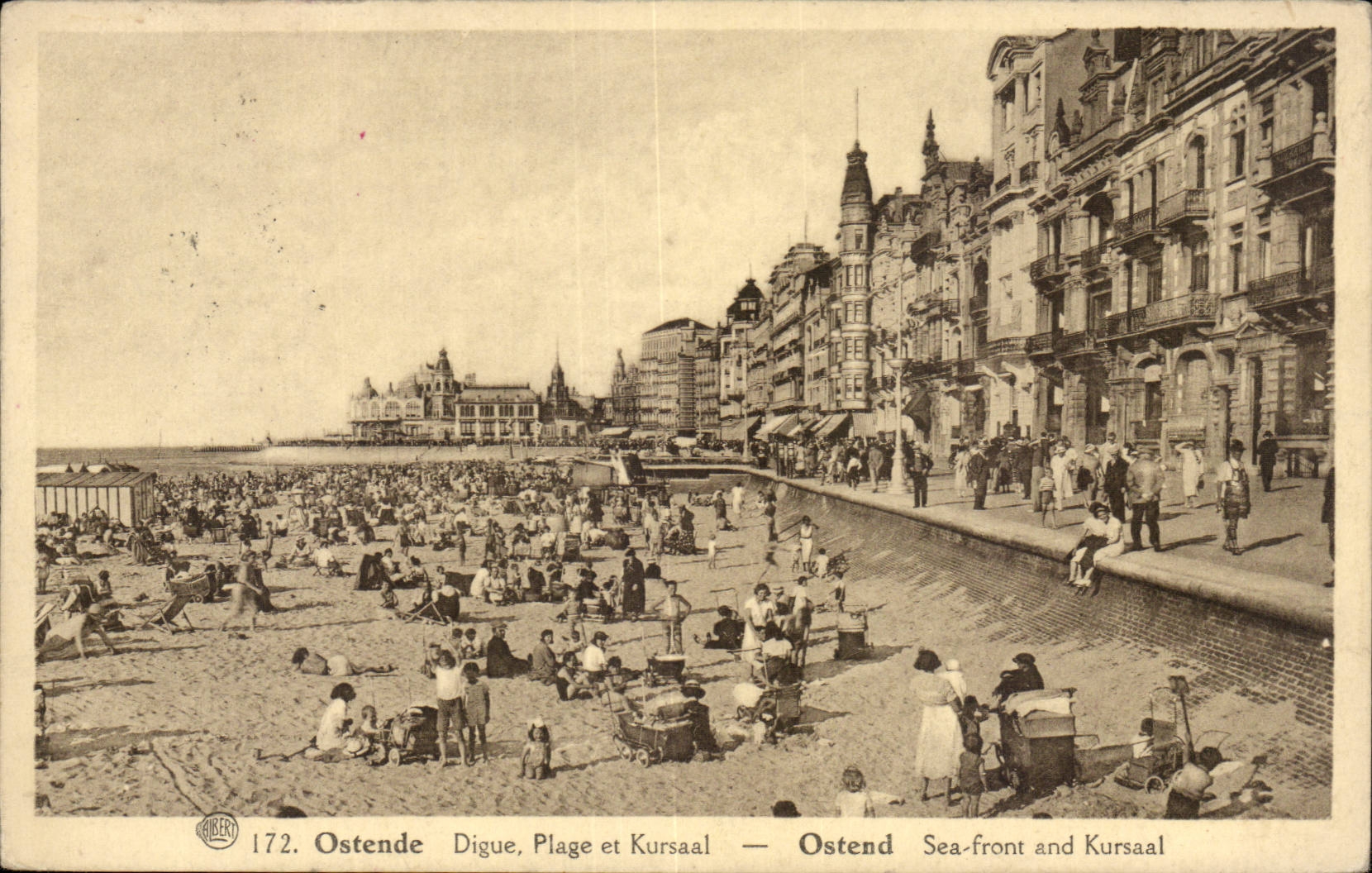 CPA Belgium Ostend Dams beach and kursaal