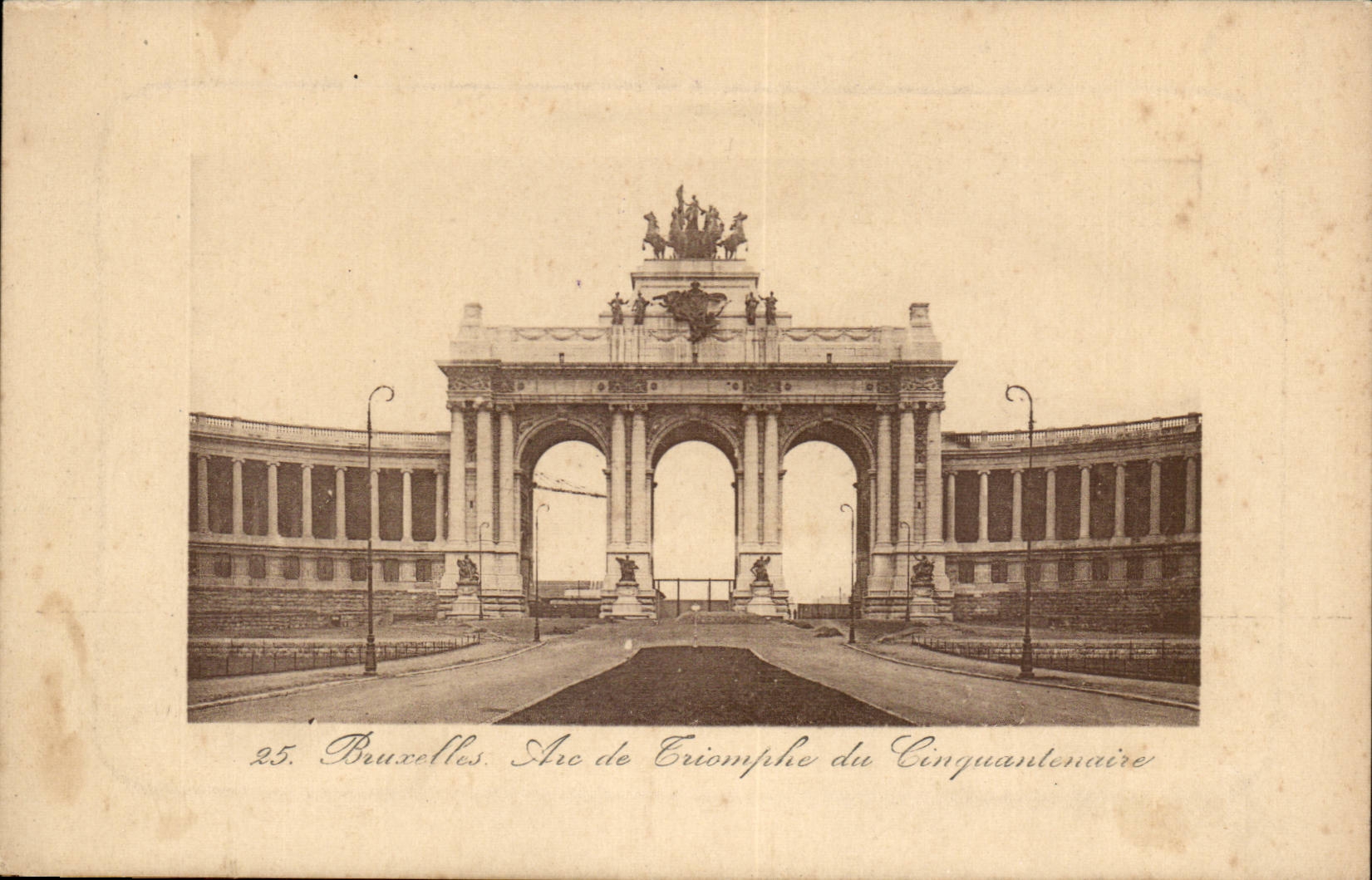 CPA Belgium Brussels Arc de Triomphe of the fiftieth anniversary