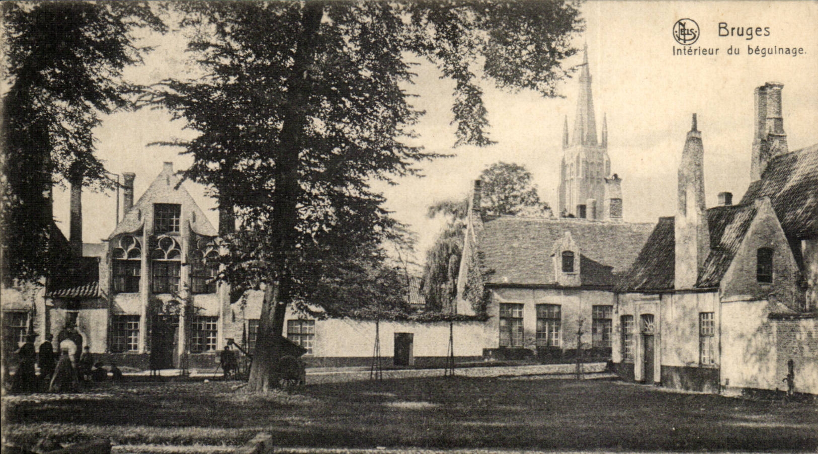 Interior CPA Belgium Bruges of the beguinage