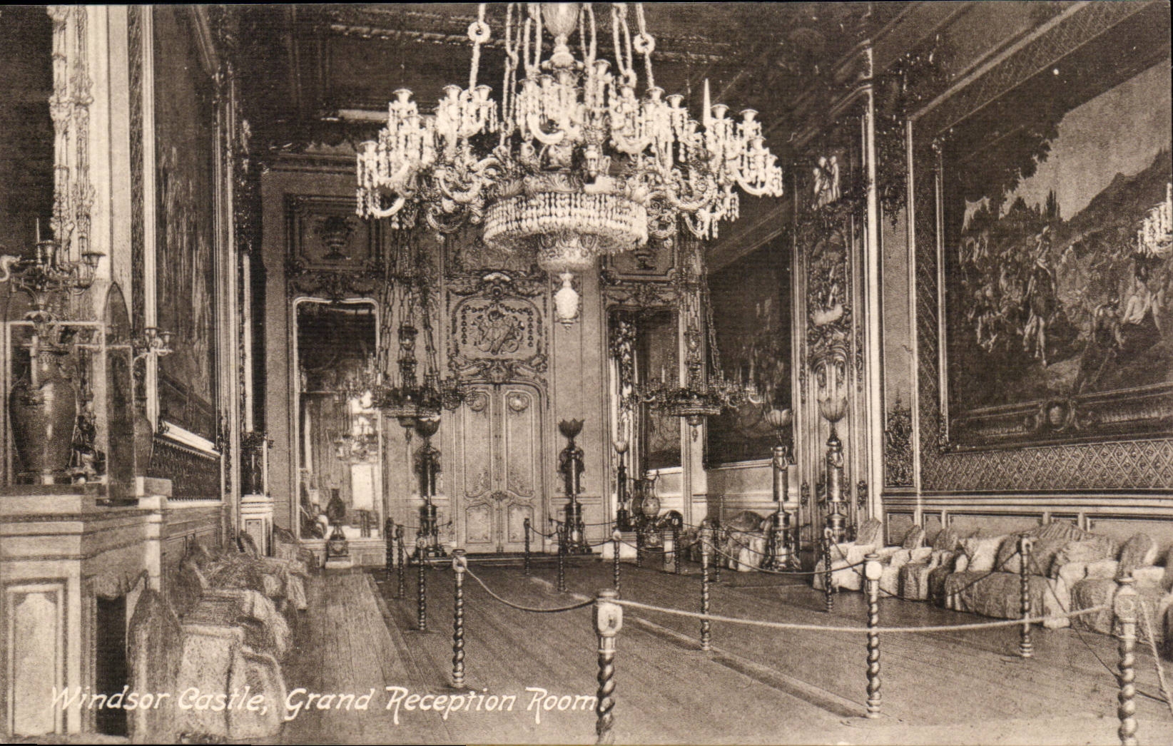 The United Kingdom Great Britain CPA Large Windsor castle reception room
