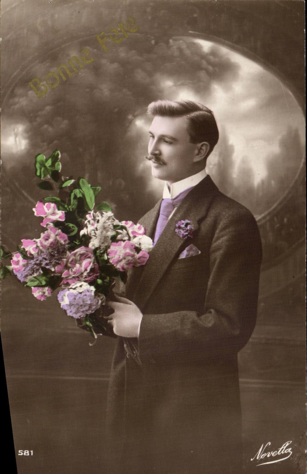 Fantasy - Man with pretty bouquet - Good Birthday - CPA