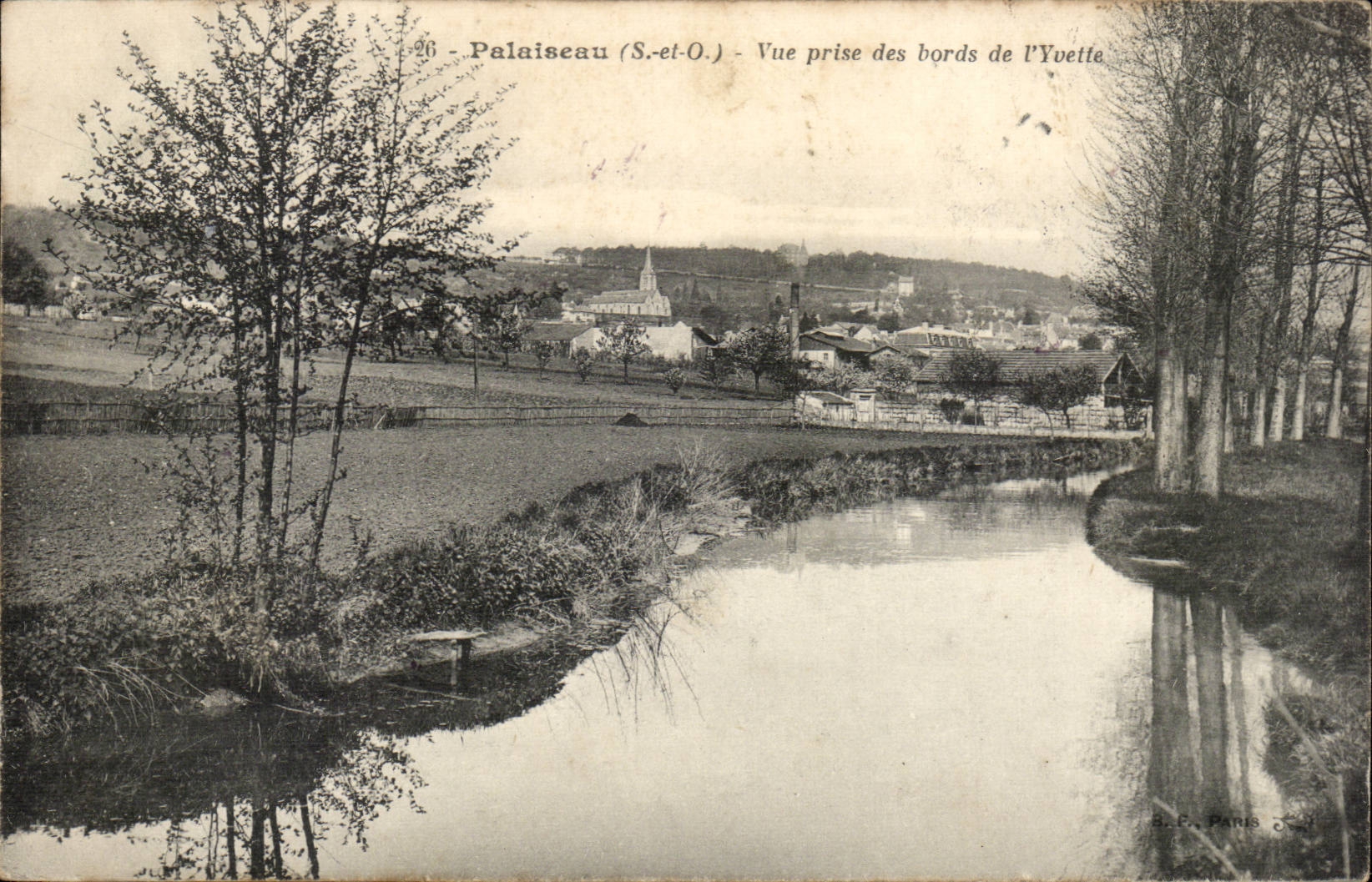 Palaiseau CPA Seen from of the edges of the Yvette
