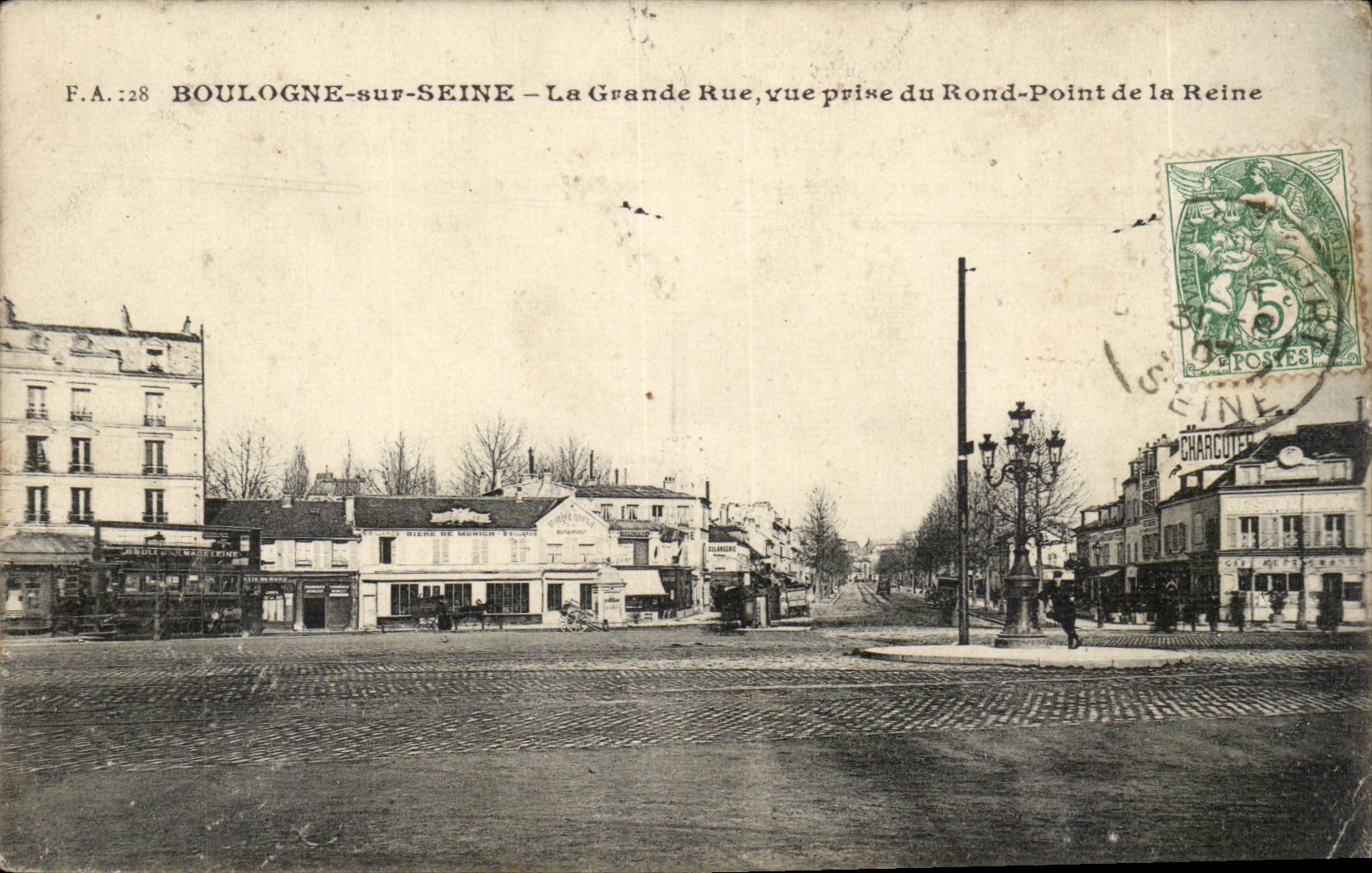 Boulogne on the Seine CPA main street seen from of the round not of the Queen