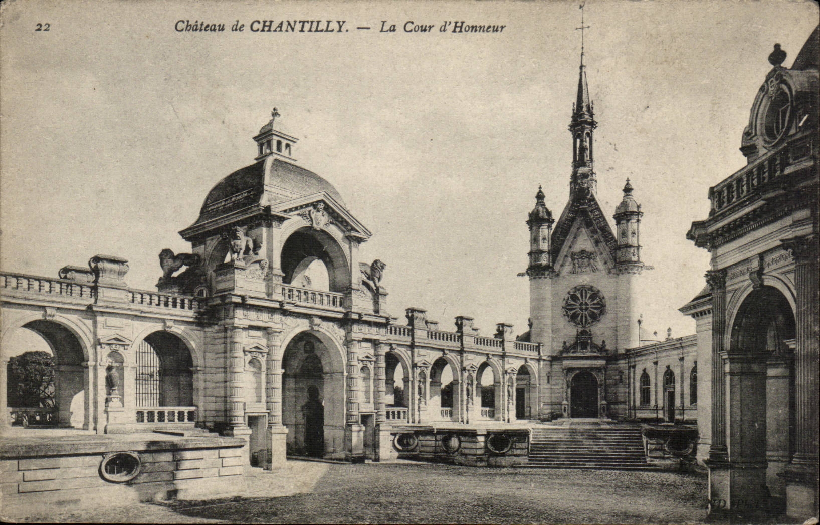 CPA Castle of Chantilly the courd of honor
