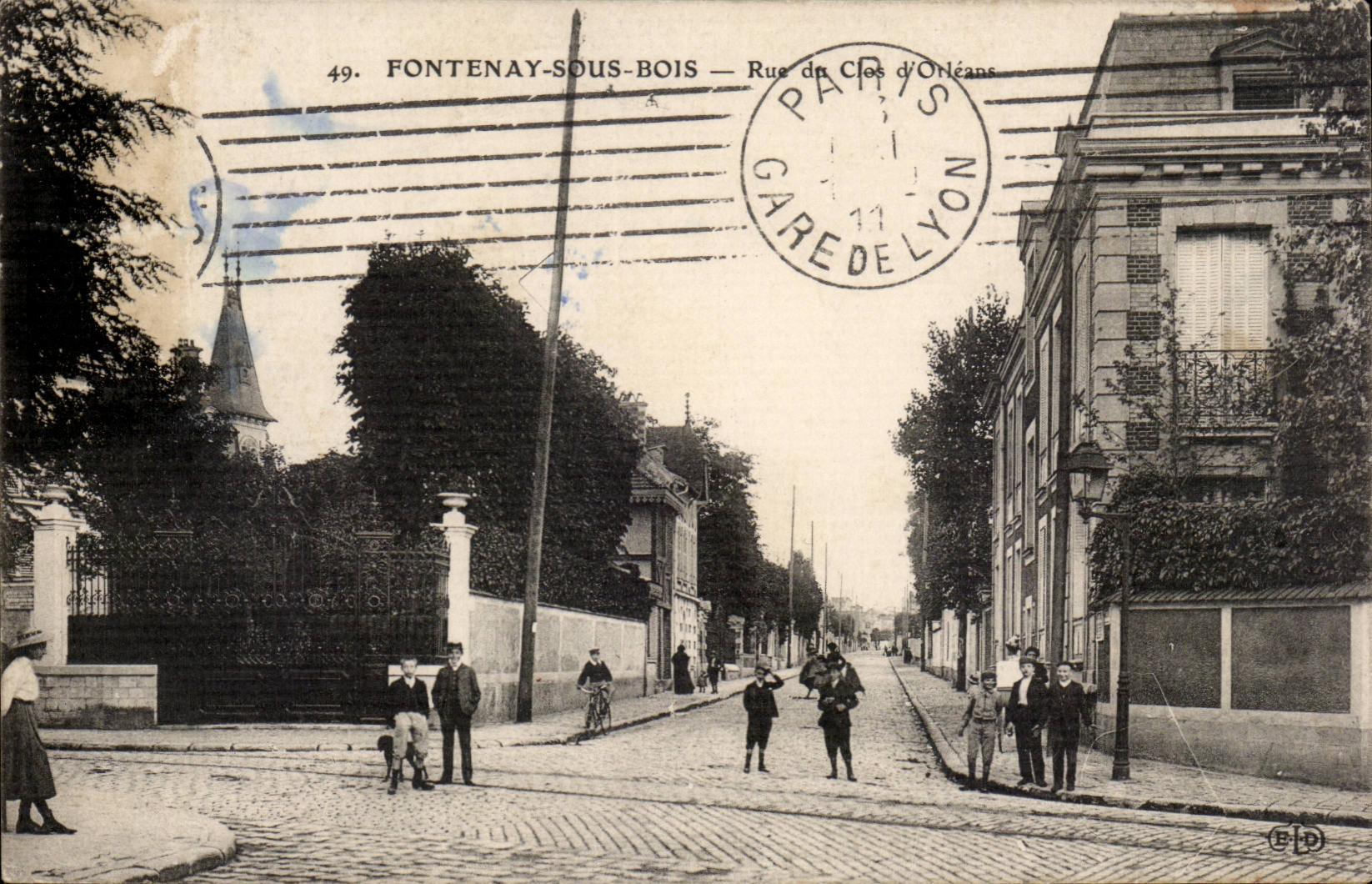 Fontenay under Wood CPA Street of closed of Orleans