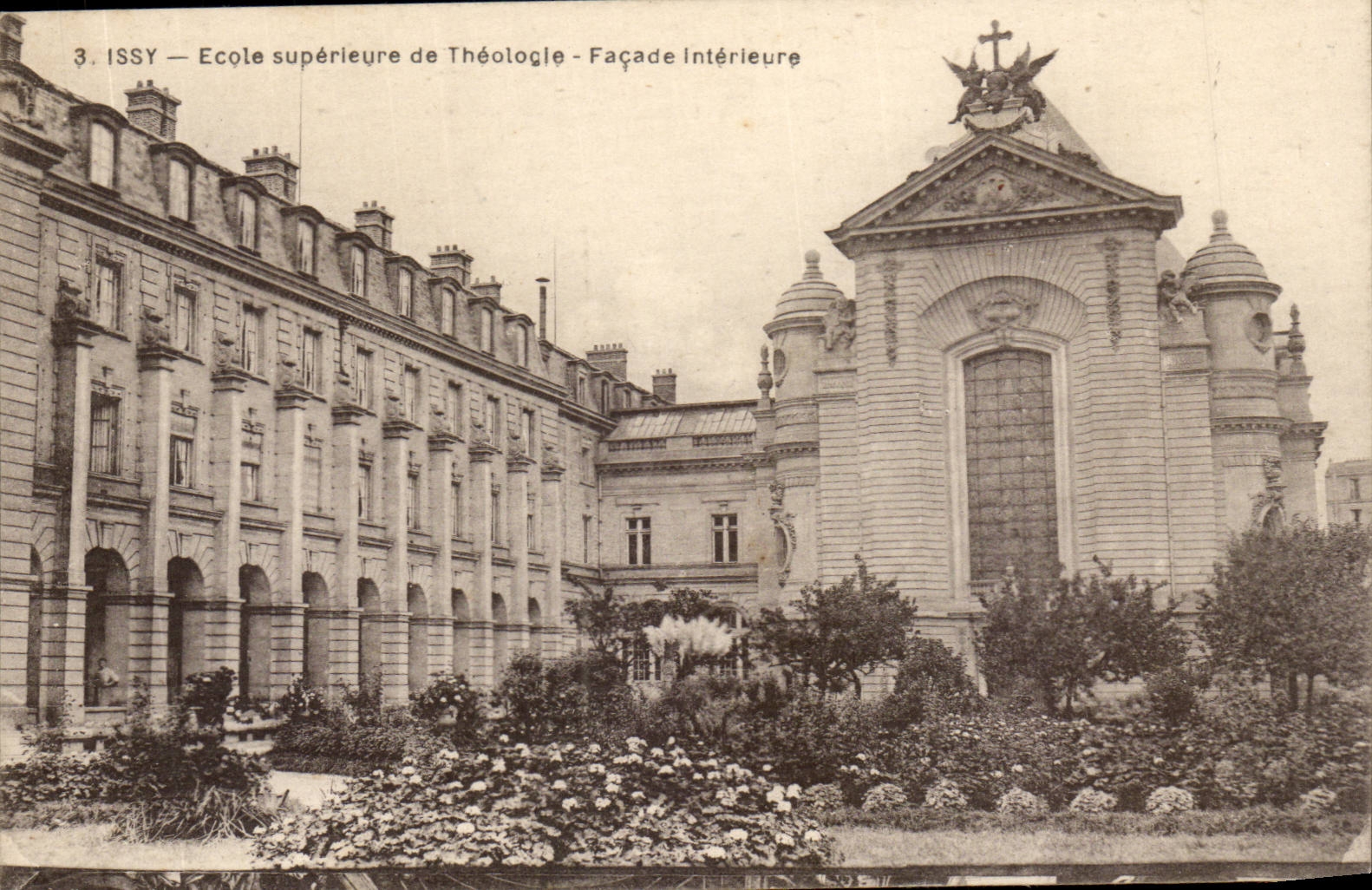 Issy Moulineaux CPA University of Theology interior Frontage