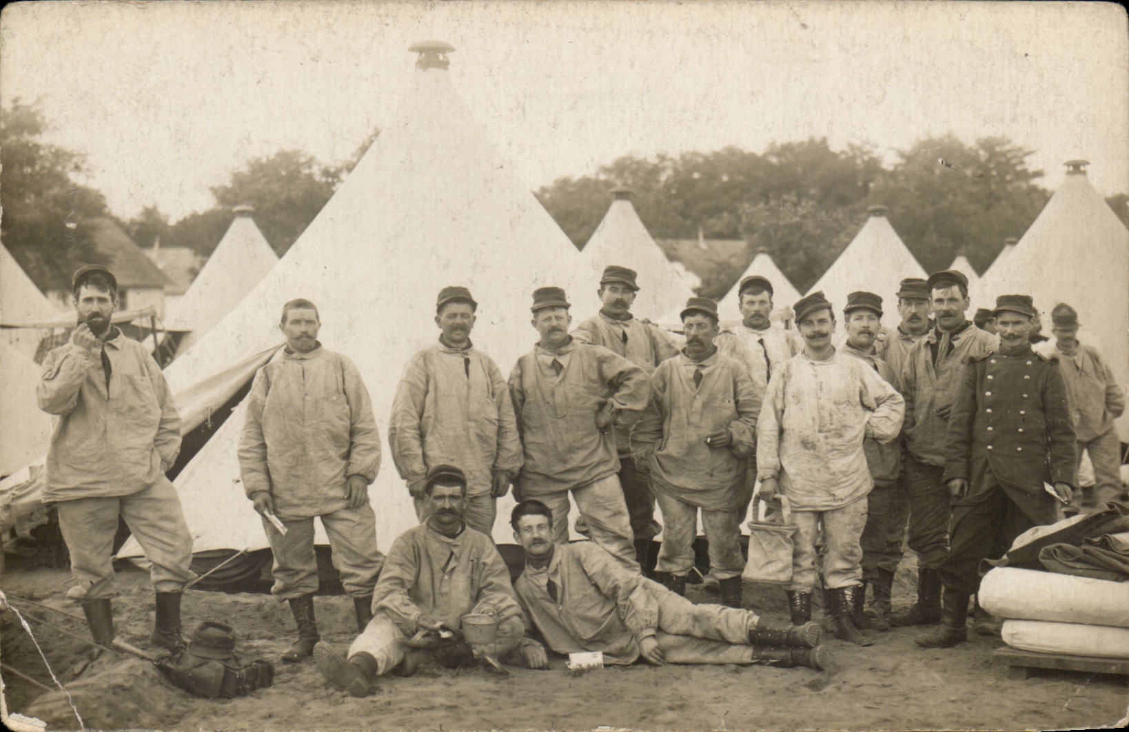 Real photo Militaria Regiment (Cochefort 24bd Arago Paris)