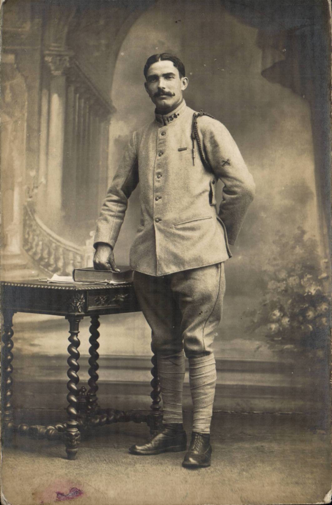 Real photo Barracks militaria