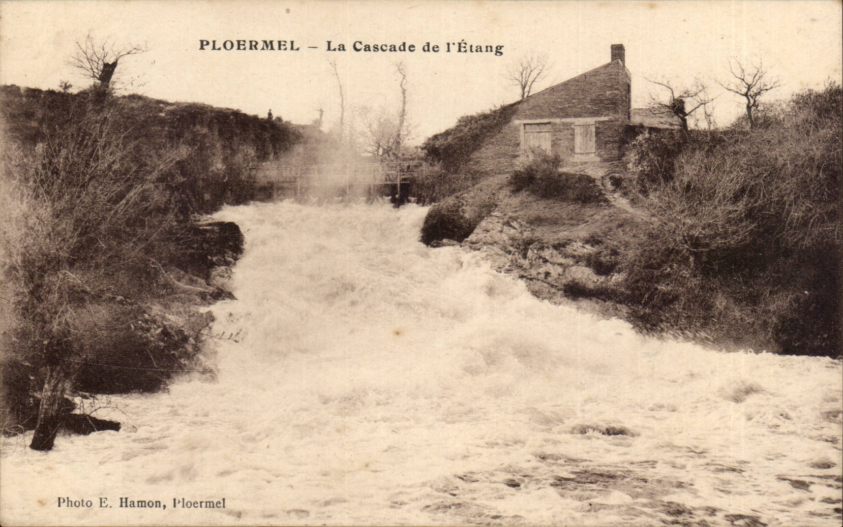 Ploermel CPA the cascade of the pond