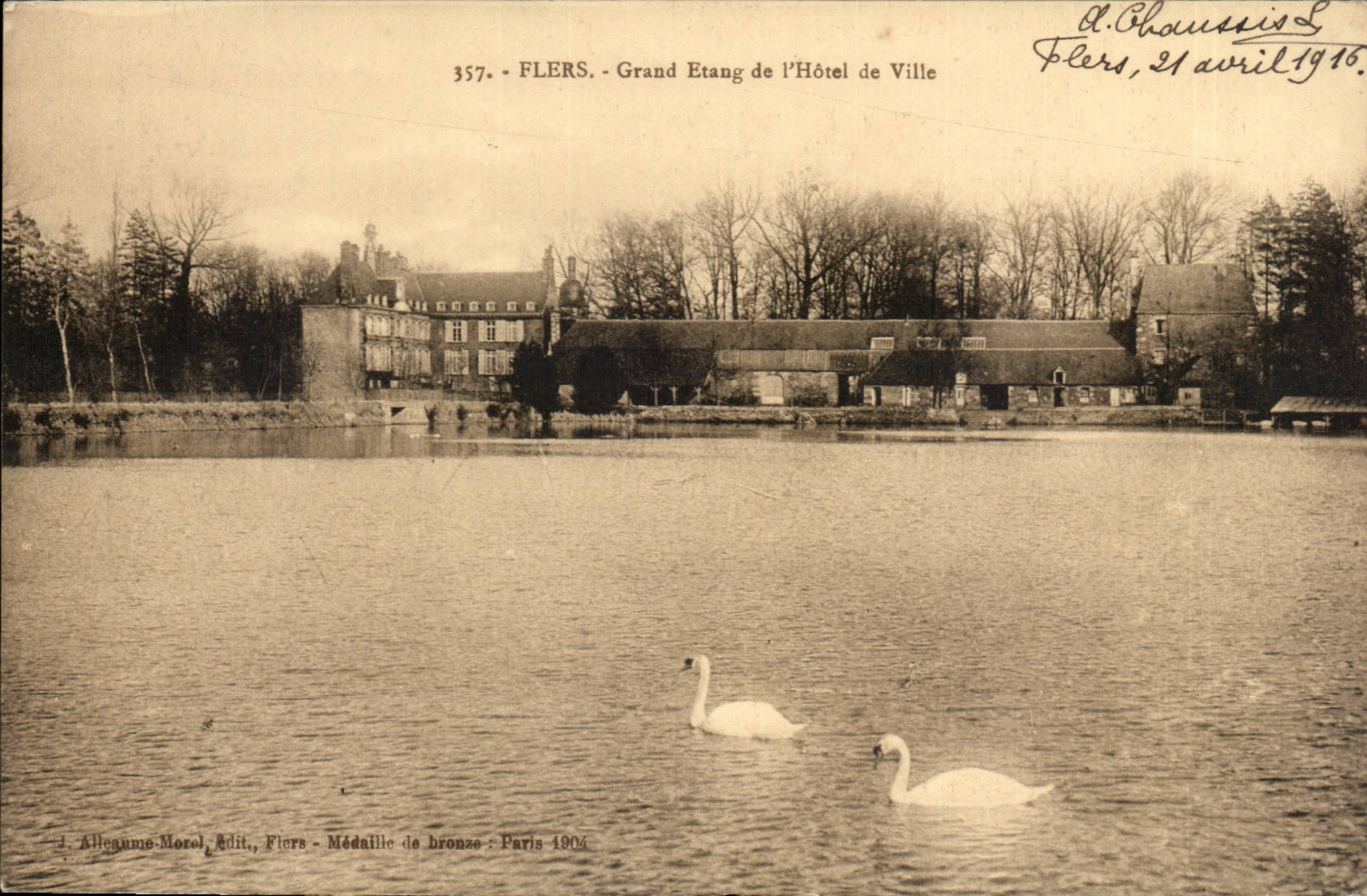 Flers - Large Pond of Hotl de Vile - swans - swan - CPA