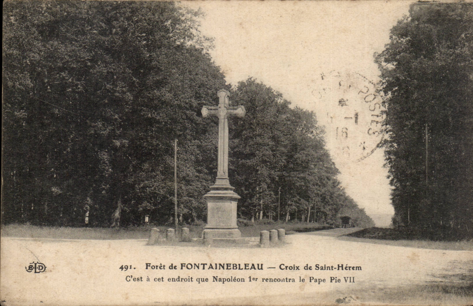 Fontainebleau - the Drill - Cross of Saint Herem - CPA