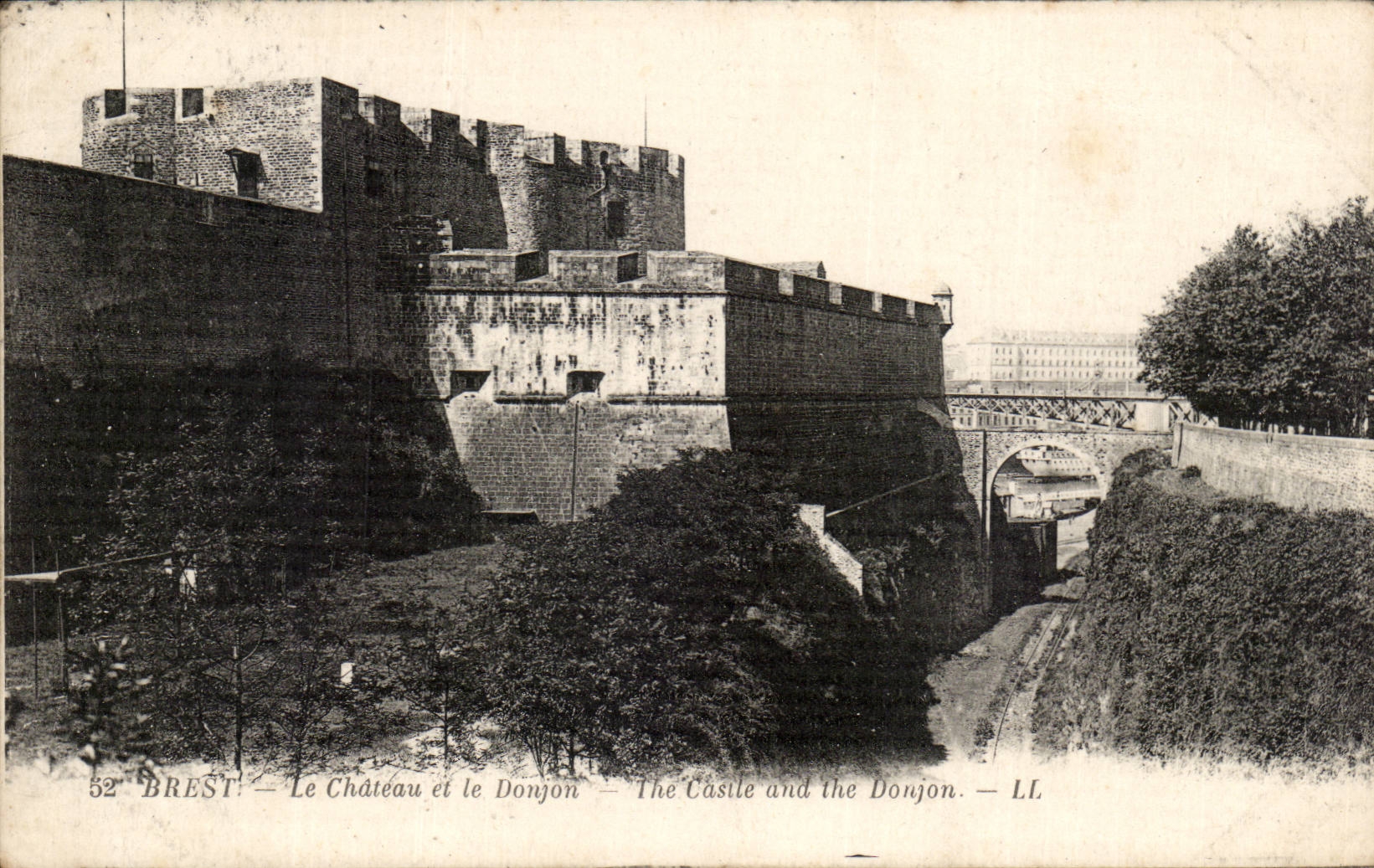 Brest CPA Le chateau et le donjon