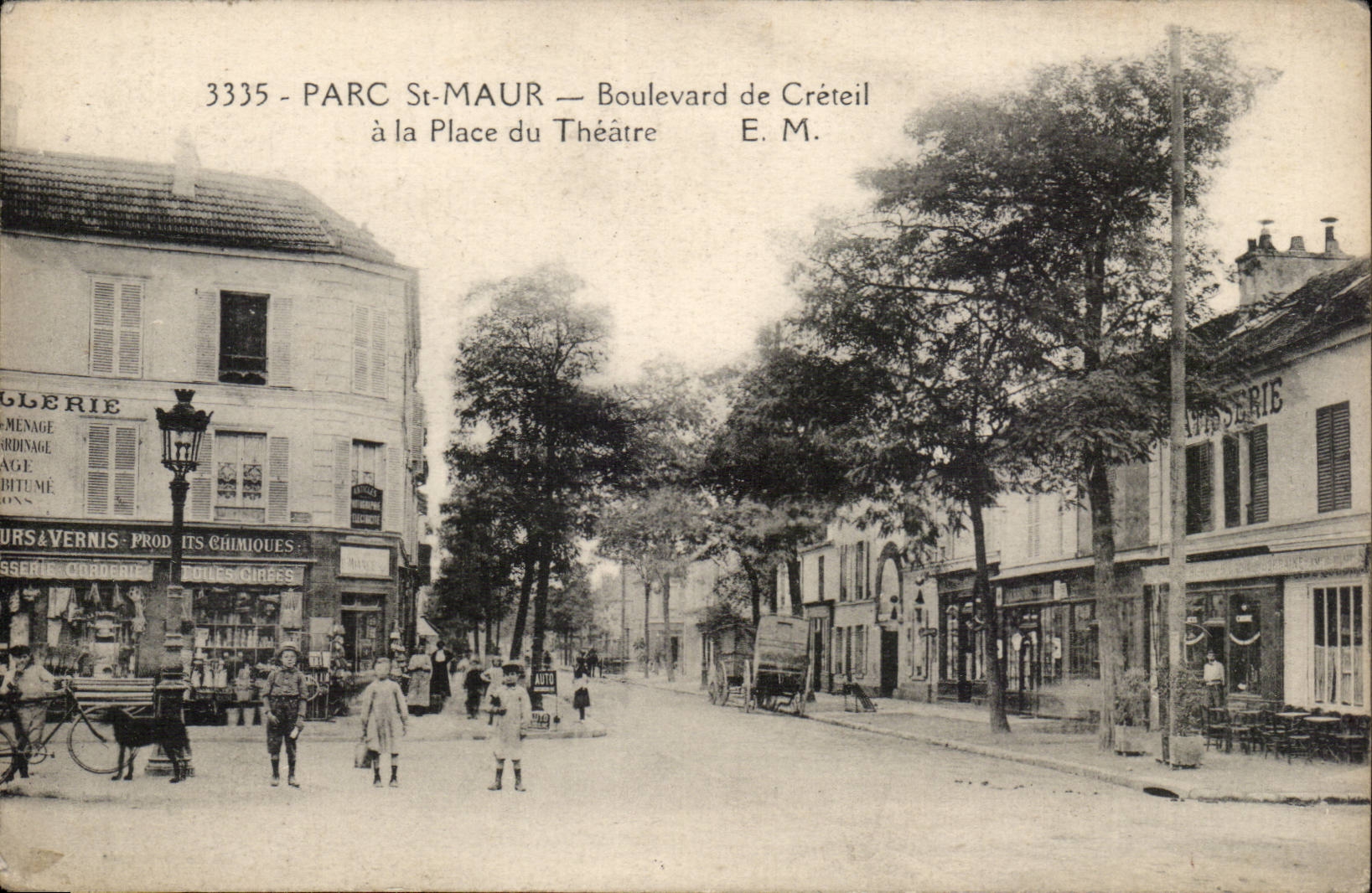 Park Saint Maur CPA Boulevard of Creteil in the place of the theater