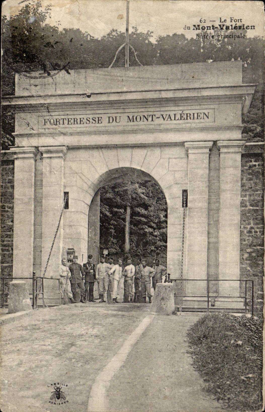 HauptSuresnes CPA Fort du Mont Valerien eingefuhrt