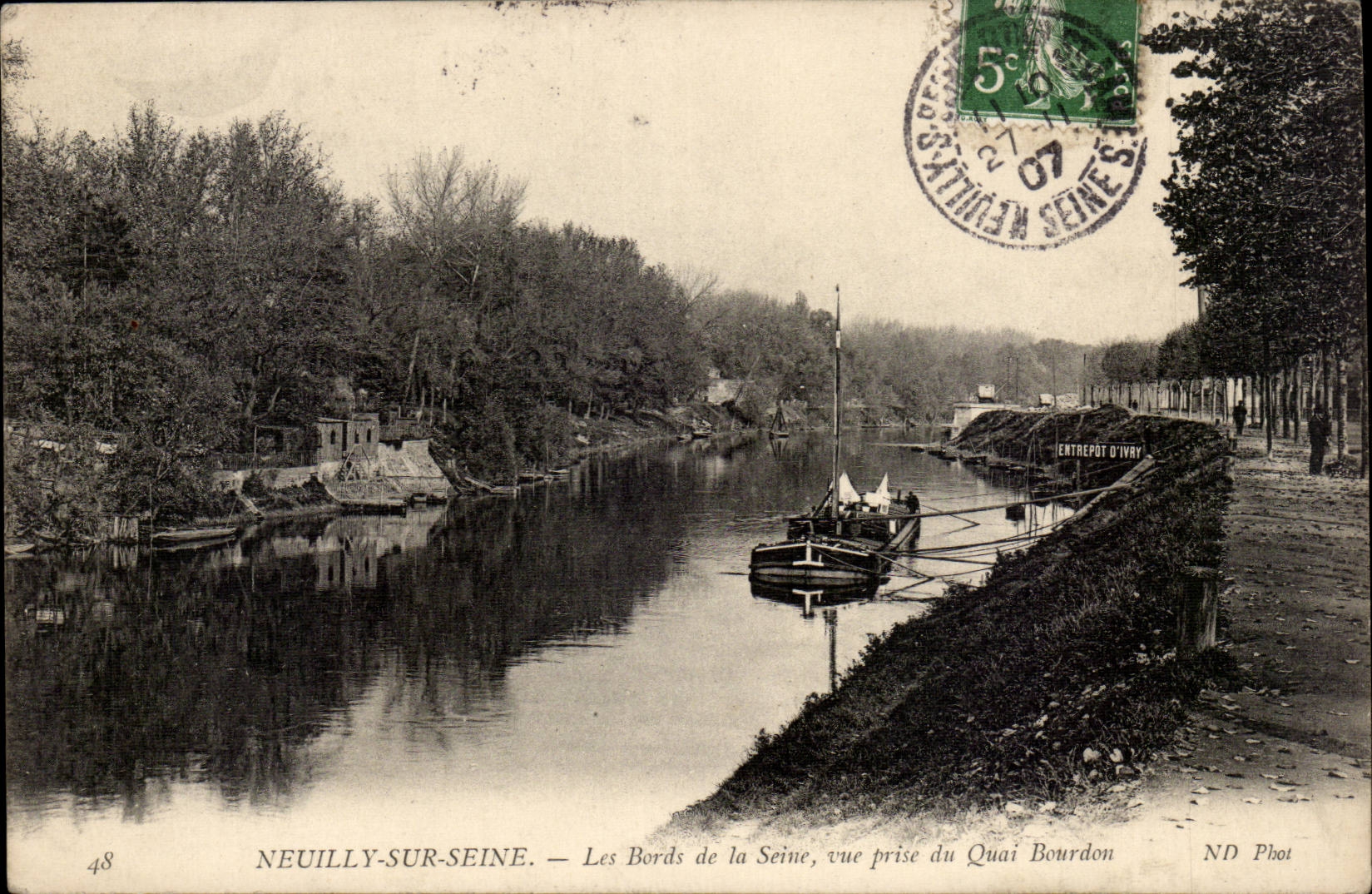 Neuilly sur Seine CPA Edges of the Seine seen from of the Quay Bumblebee