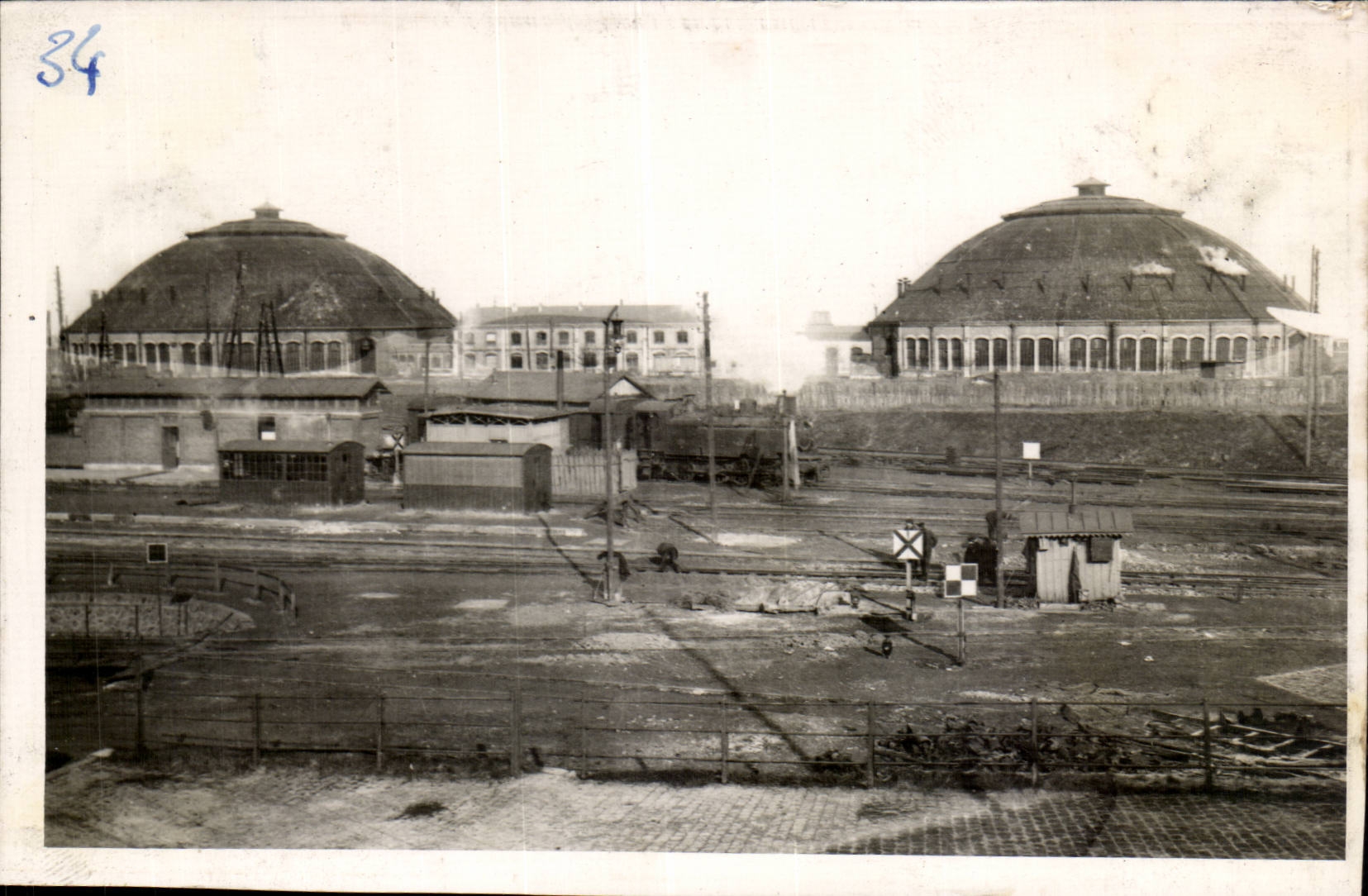 Noisy Dryness Real photo Train station (train) TOP