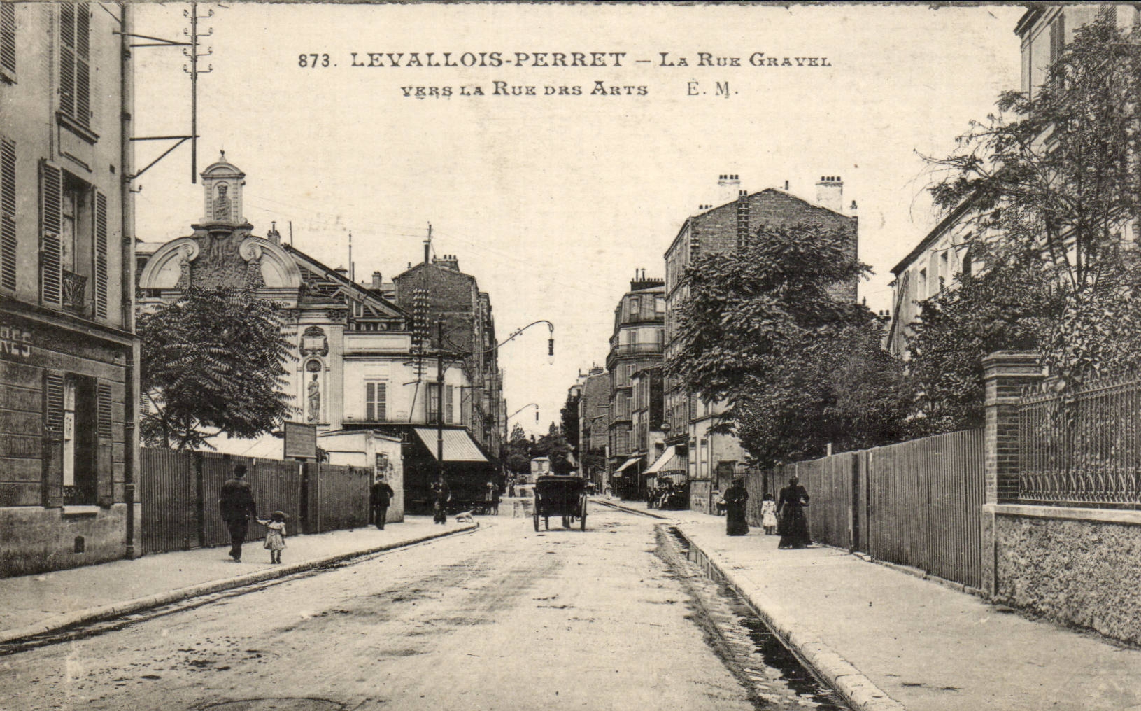 Levallois Perret CPA La rue Gravel vers la rue des arts