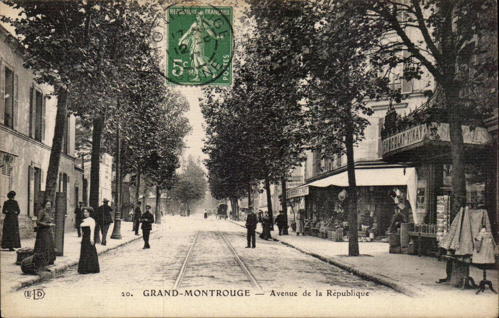 Grosses Montrouge CPA das von der Republik auftrat