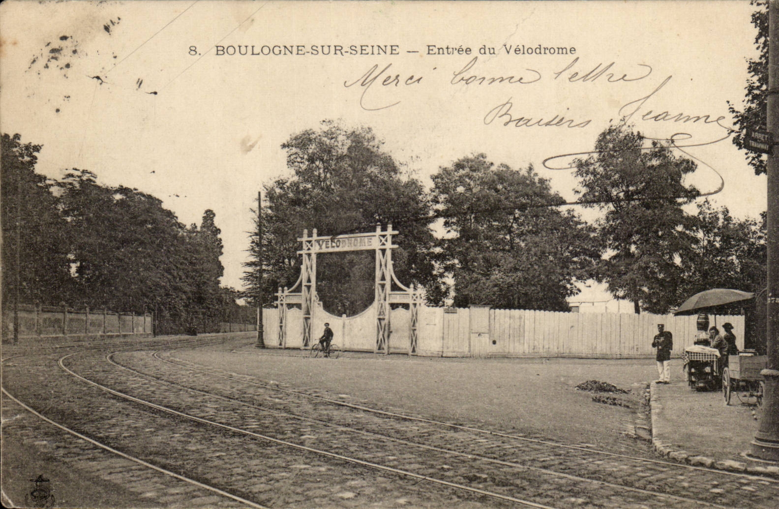 Boulogne on the Seine CPA Entrance of the cycle-racing track (bicycle cycles)