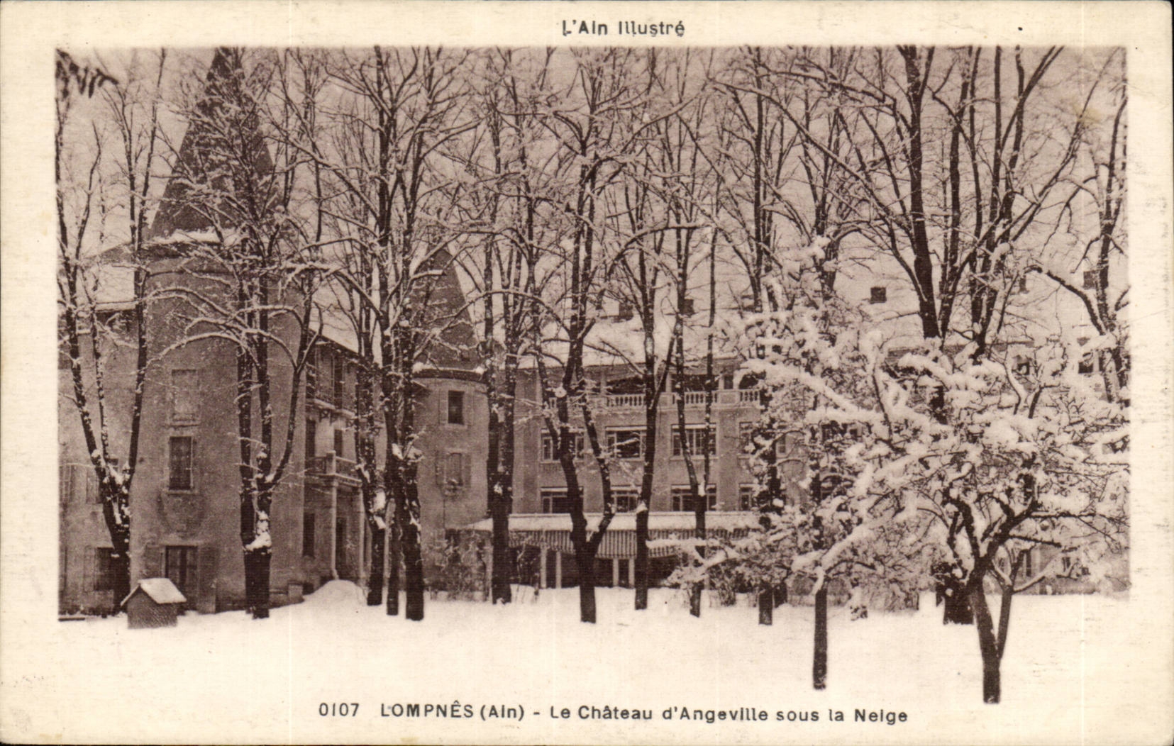 Lompnes CPA the castle of Angeville under snow