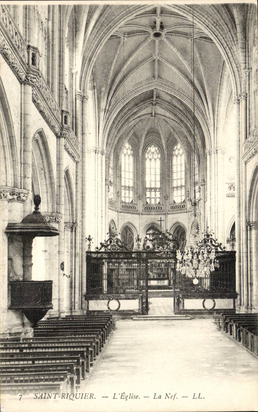 Saint Riquier CPA the church the nave