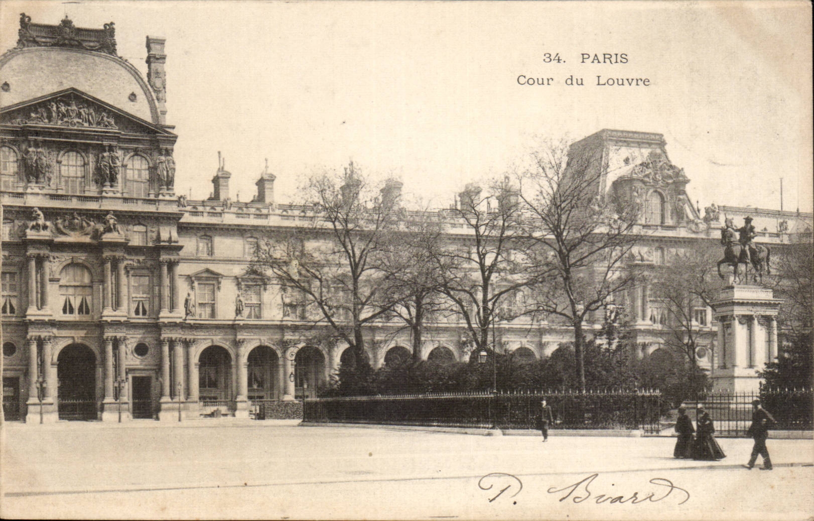 Paris CPA Cour du louvre